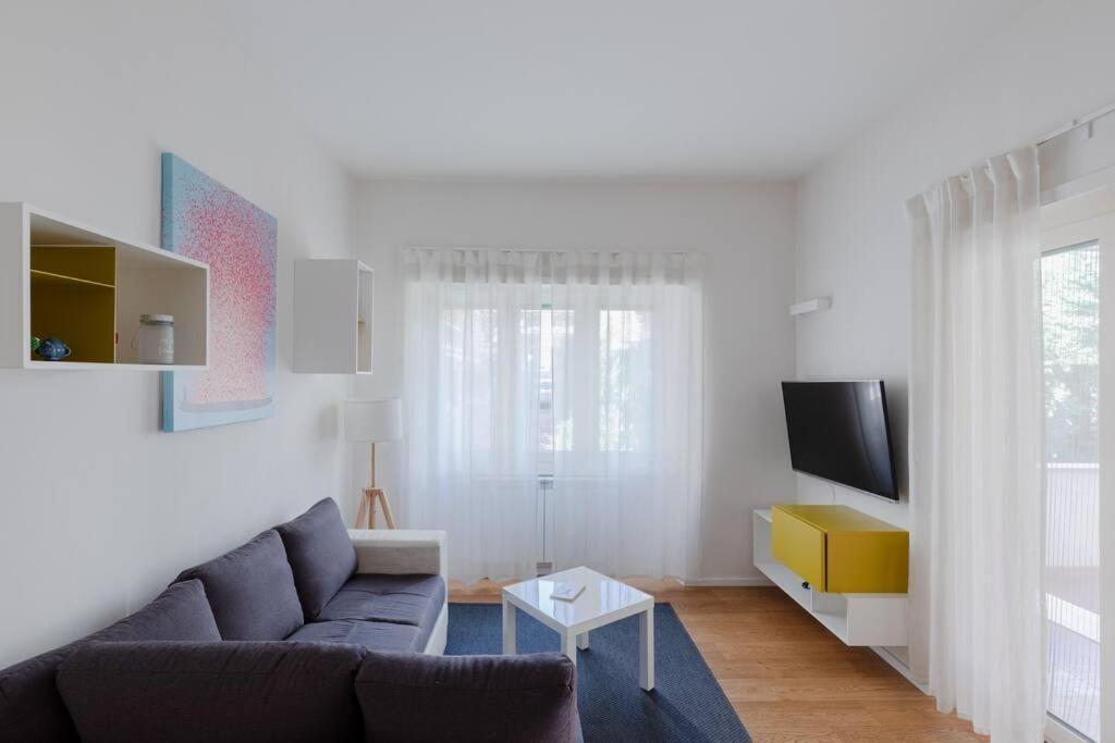 Stupendo Appartamento In Quartiere Residenziale Rome Luaran gambar