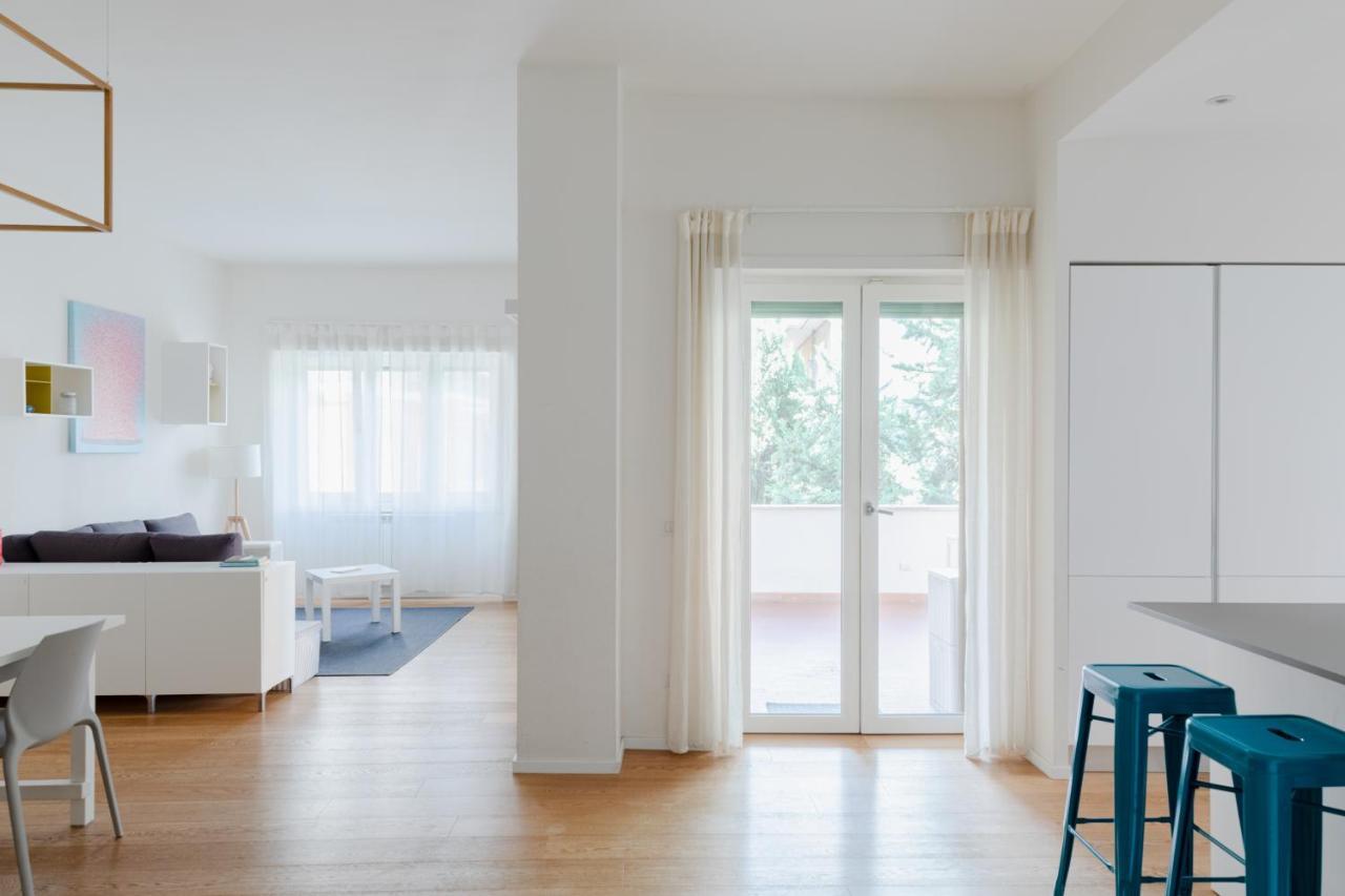 Stupendo Appartamento In Quartiere Residenziale Rome Luaran gambar