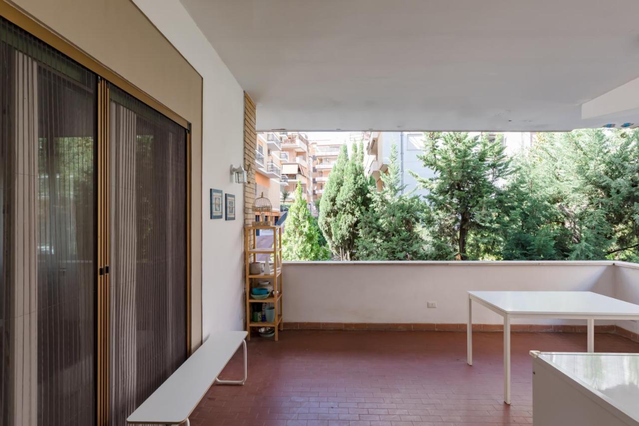 Stupendo Appartamento In Quartiere Residenziale Rome Luaran gambar